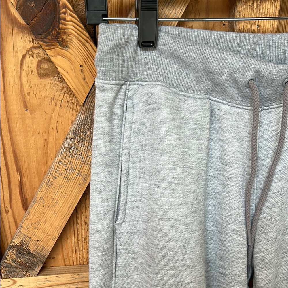 Women’s New Balance Gray Jogger Sweatpants NWOT - Picture 5 of 9
